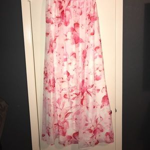Beautiful flowery Fuchsia and white dress